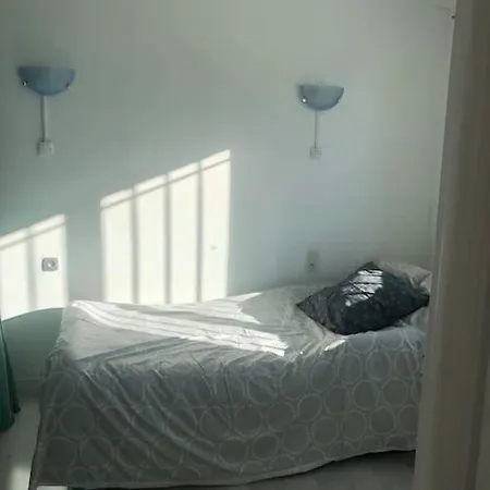 Les Micocouliers - Spacieuse Maison,4chambres ,avec Jardin- Parking -wifi * Béziers